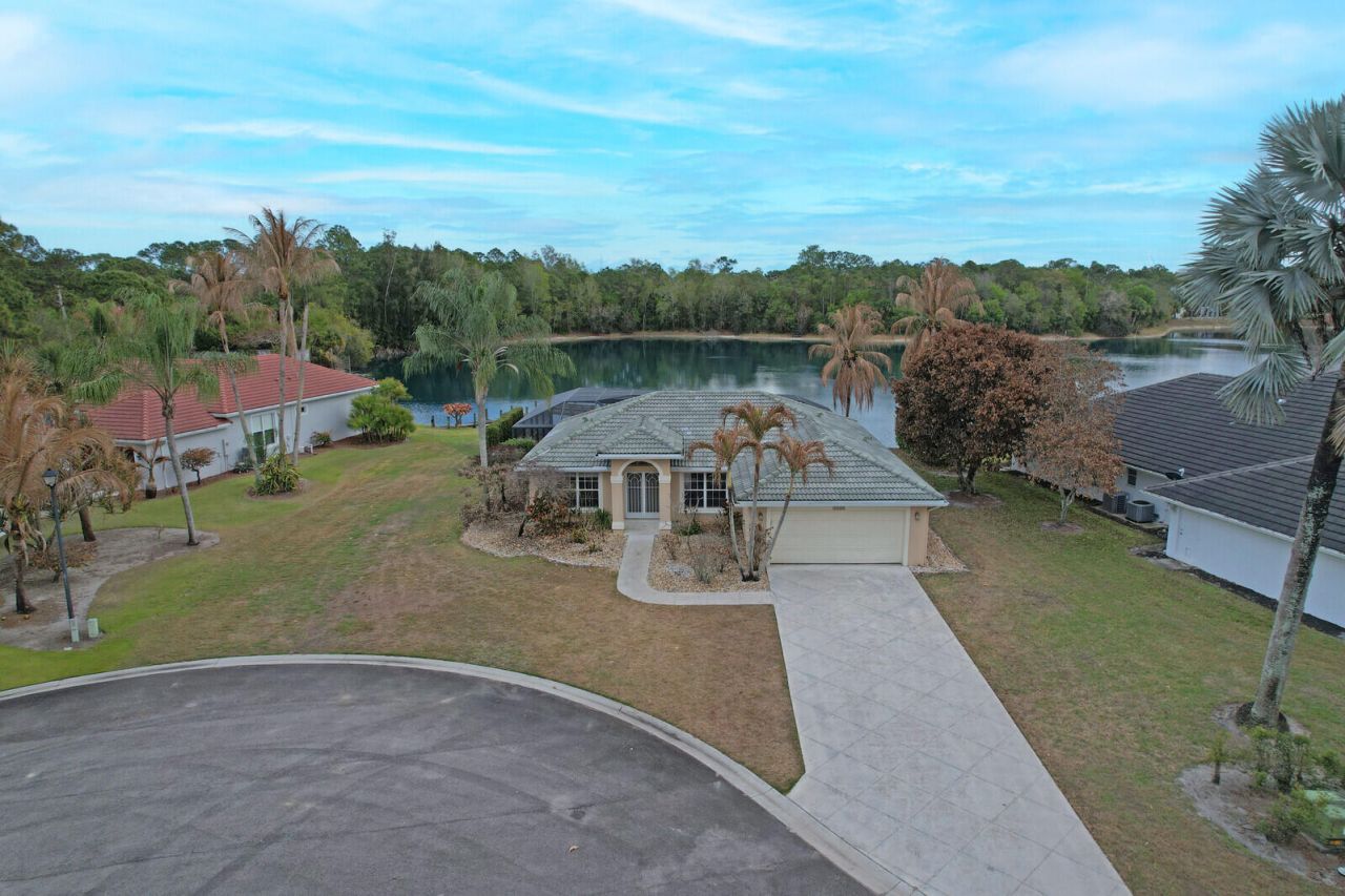 9335 SW Eagles Landing, Stuart, FL 34997 Photo