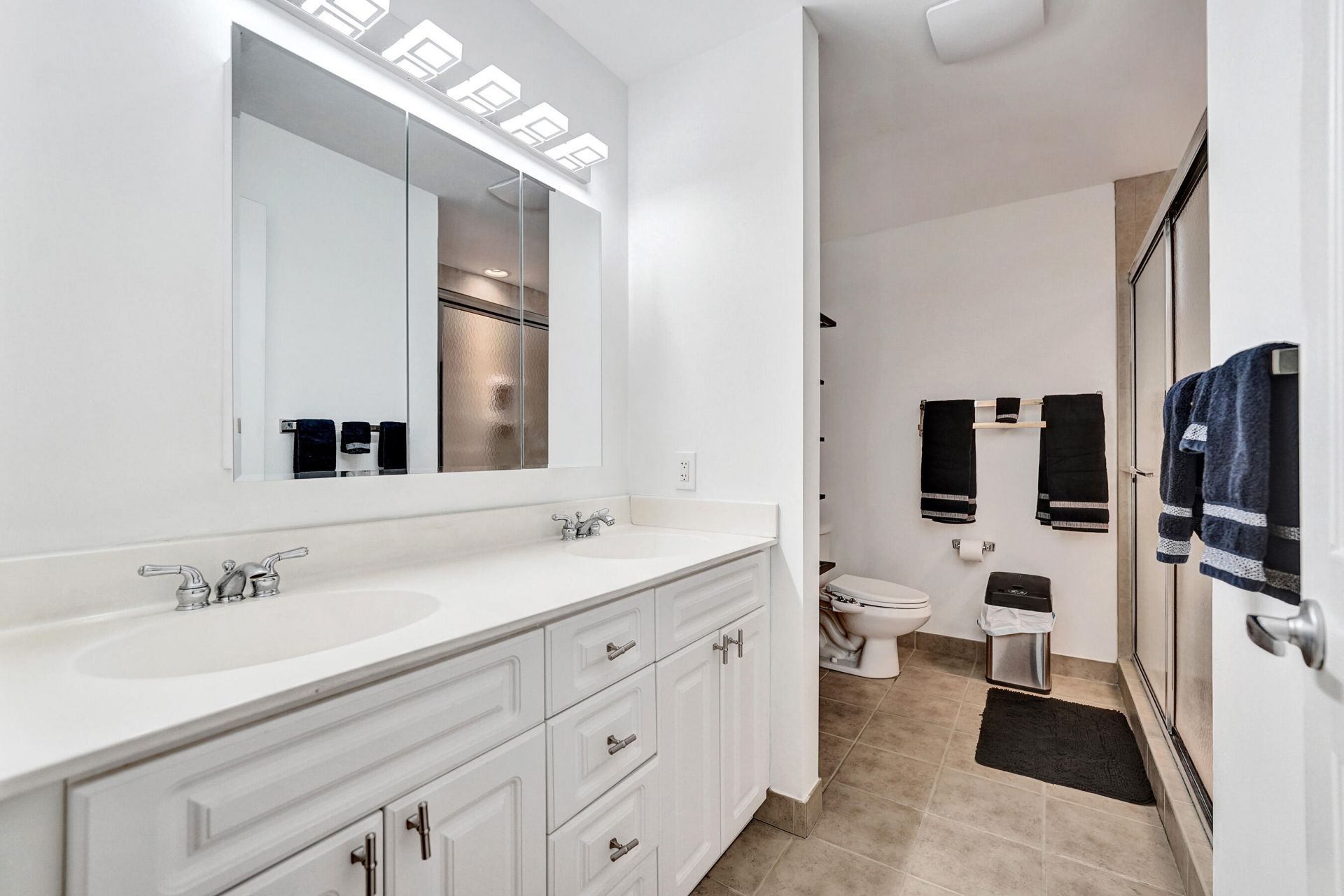 1743 NE 4th Avenue, Unit F4, Fort Lauderdale, FL 33305 Photo