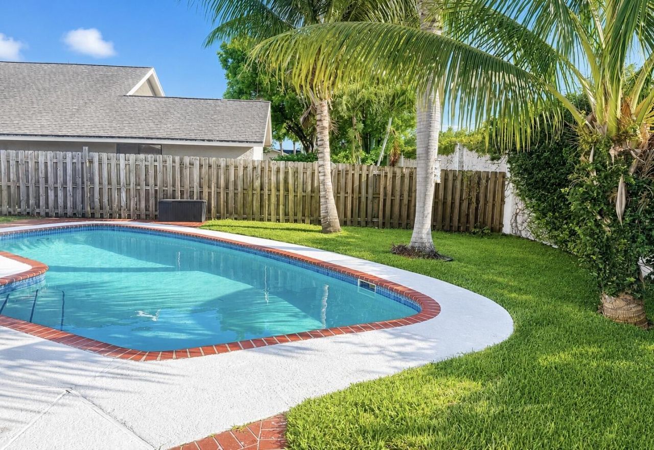 2815 NW 111th Avenue, Sunrise, FL 33322 Photo