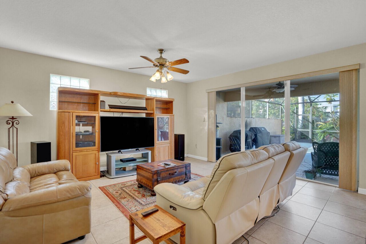 7541 Downwinds Lane, Lake Worth, FL 33467 Photo