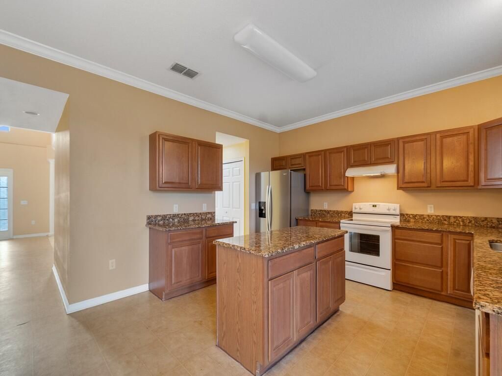 4730 Ashley Lake Circle, Vero Beach, FL 32967 Photo