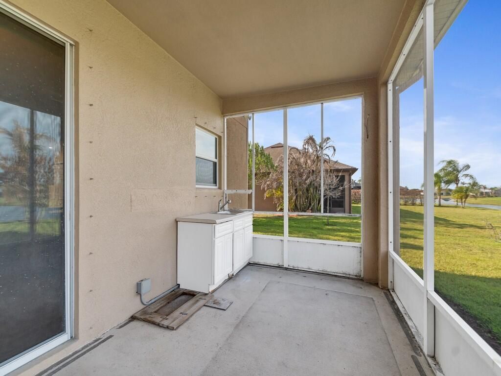 4730 Ashley Lake Circle, Vero Beach, FL 32967 Photo