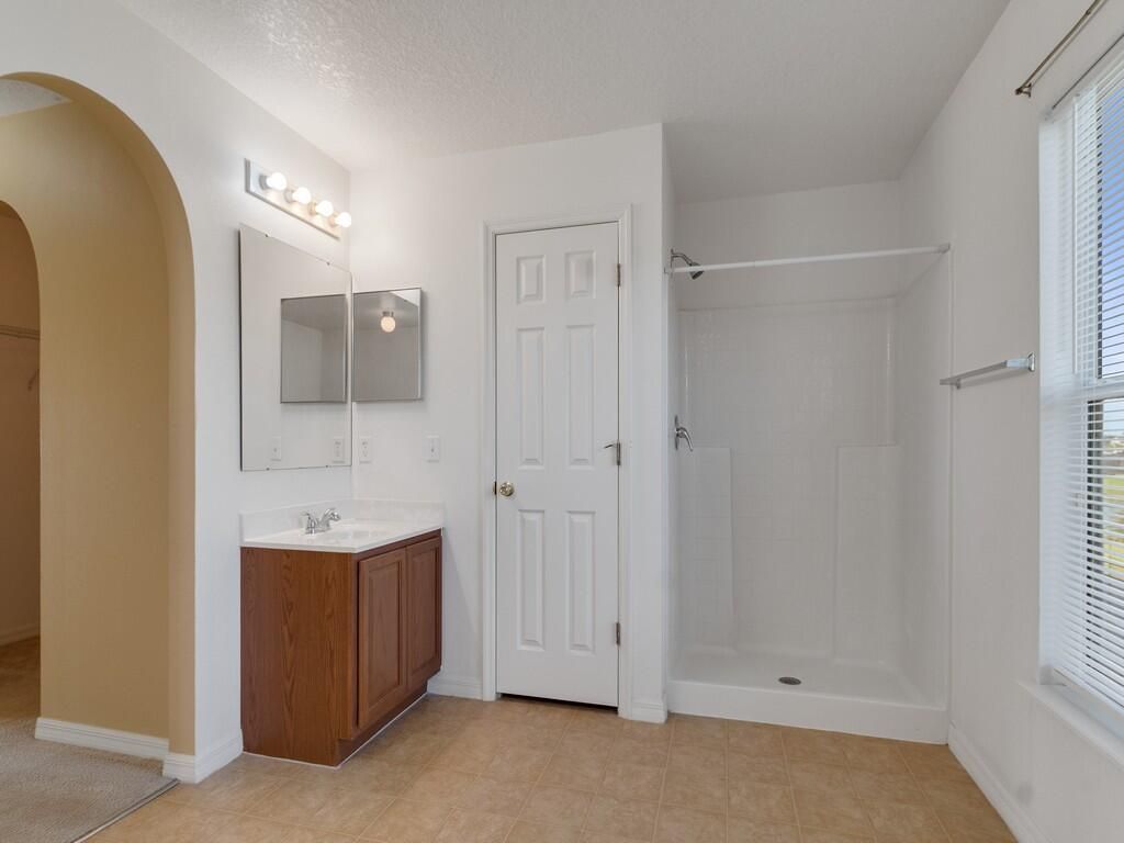 4730 Ashley Lake Circle, Vero Beach, FL 32967 Photo