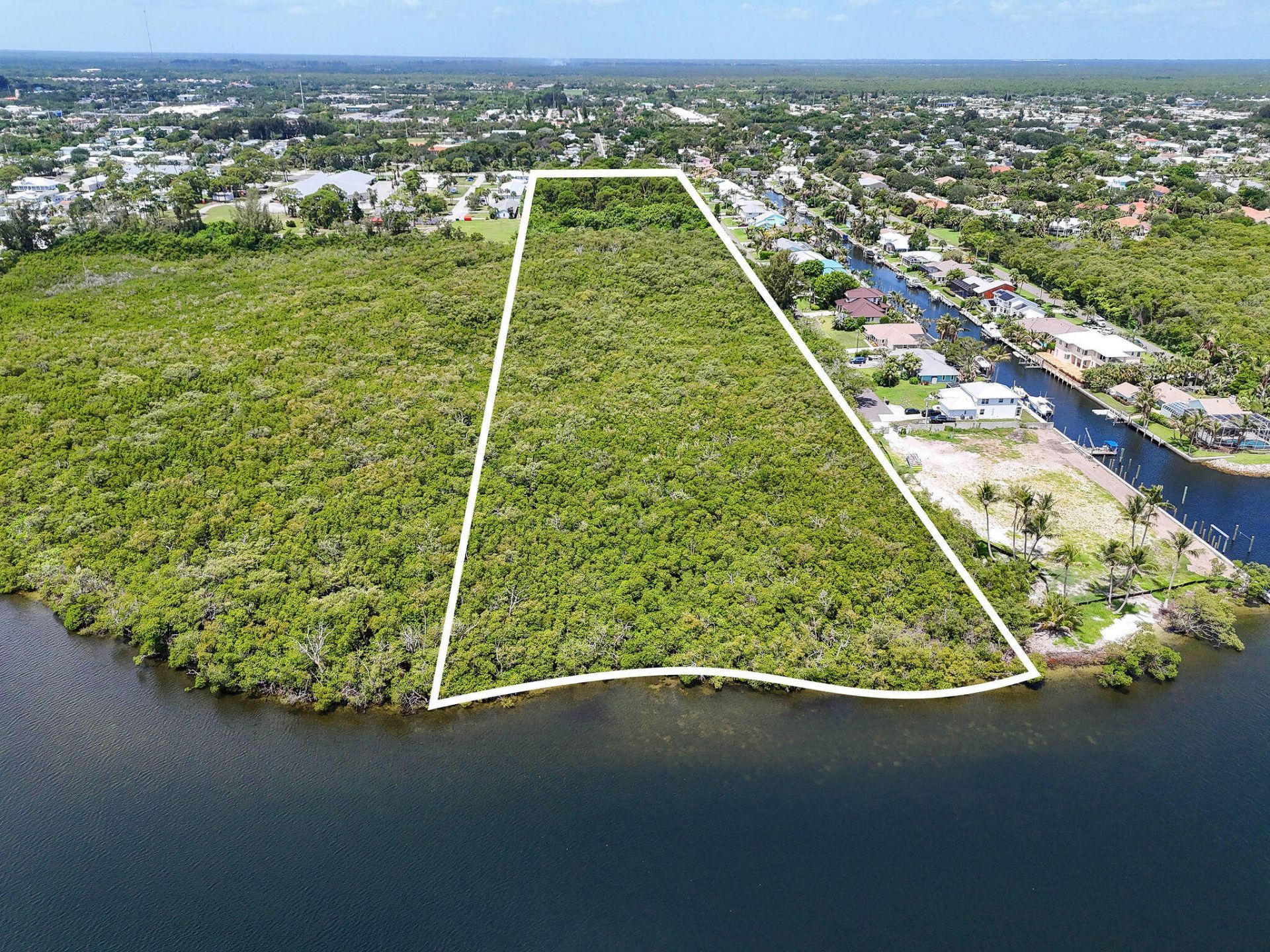Unassigned SE Delafield Street, Hobe Sound, FL 33455 Photo