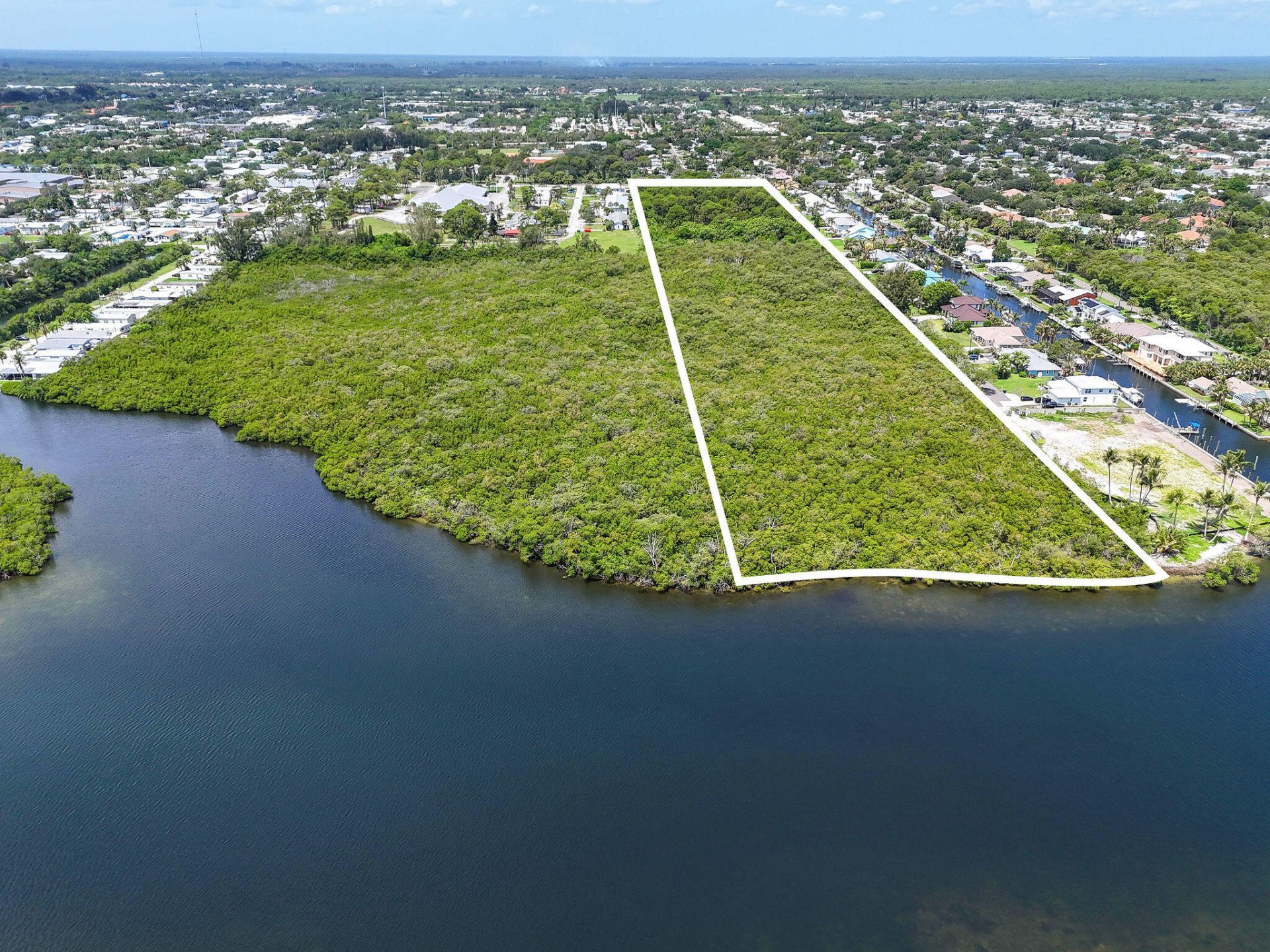 Unassigned SE Delafield Street, Hobe Sound, FL 33455 Photo