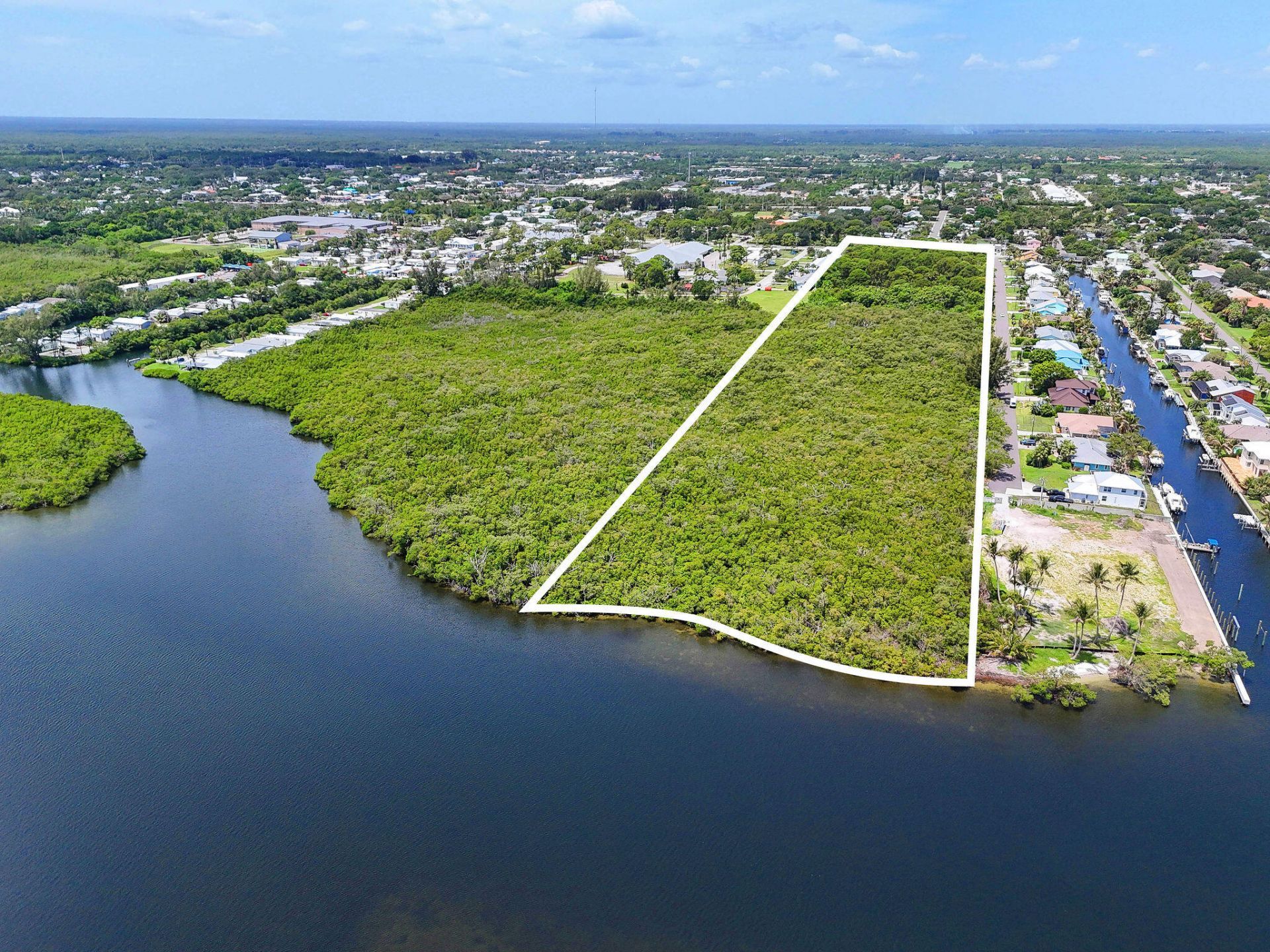 Unassigned SE Delafield Street, Hobe Sound, FL 33455 Photo