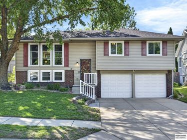 12803 Chandler Street , Omaha, NE 68138