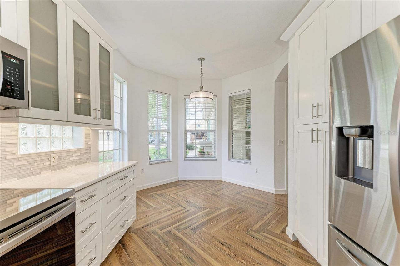 5047 Lakescene Place, Sarasota, FL 34243 Photo