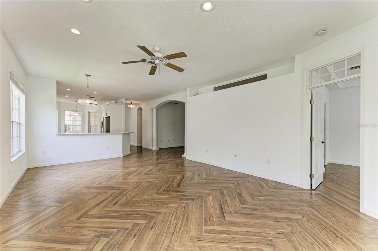 5047 Lakescene Place, Sarasota, FL 34243 Photo