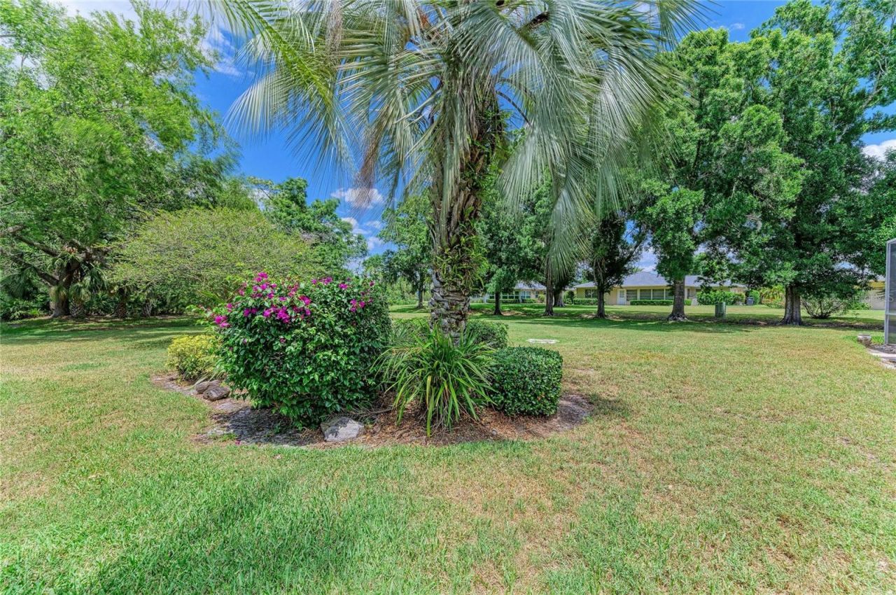 5047 Lakescene Place, Sarasota, FL 34243 Photo