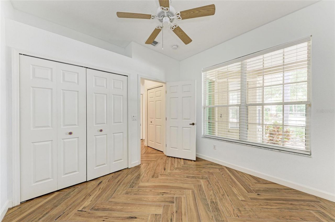 5047 Lakescene Place, Sarasota, FL 34243 Photo