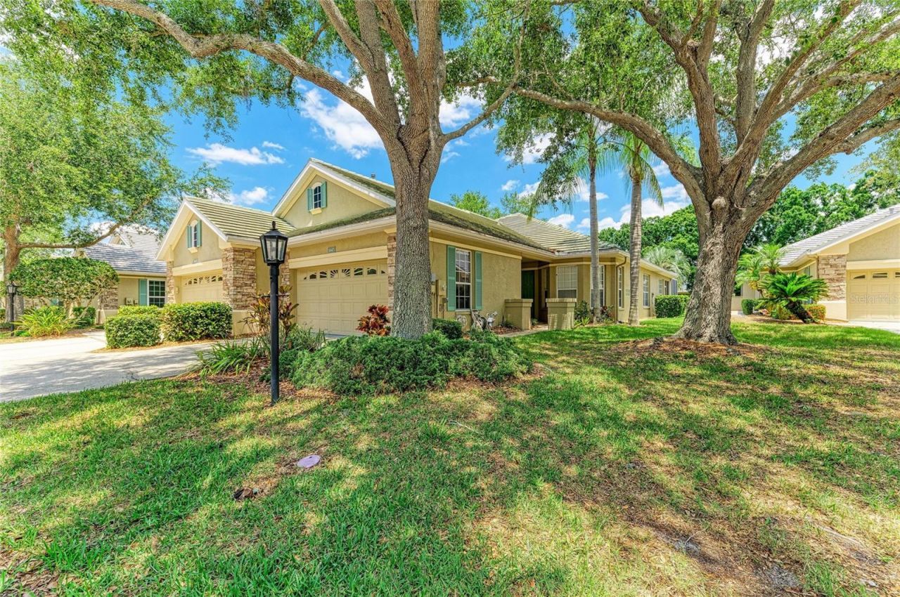5047 Lakescene Place, Sarasota, FL 34243 Photo