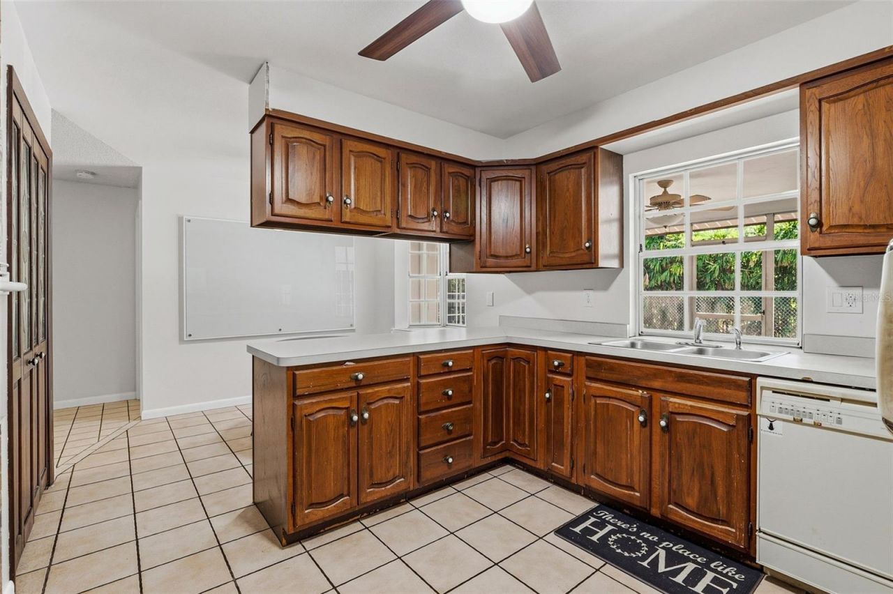 2749 Greendale Drive , Sarasota, FL 34232 Photo