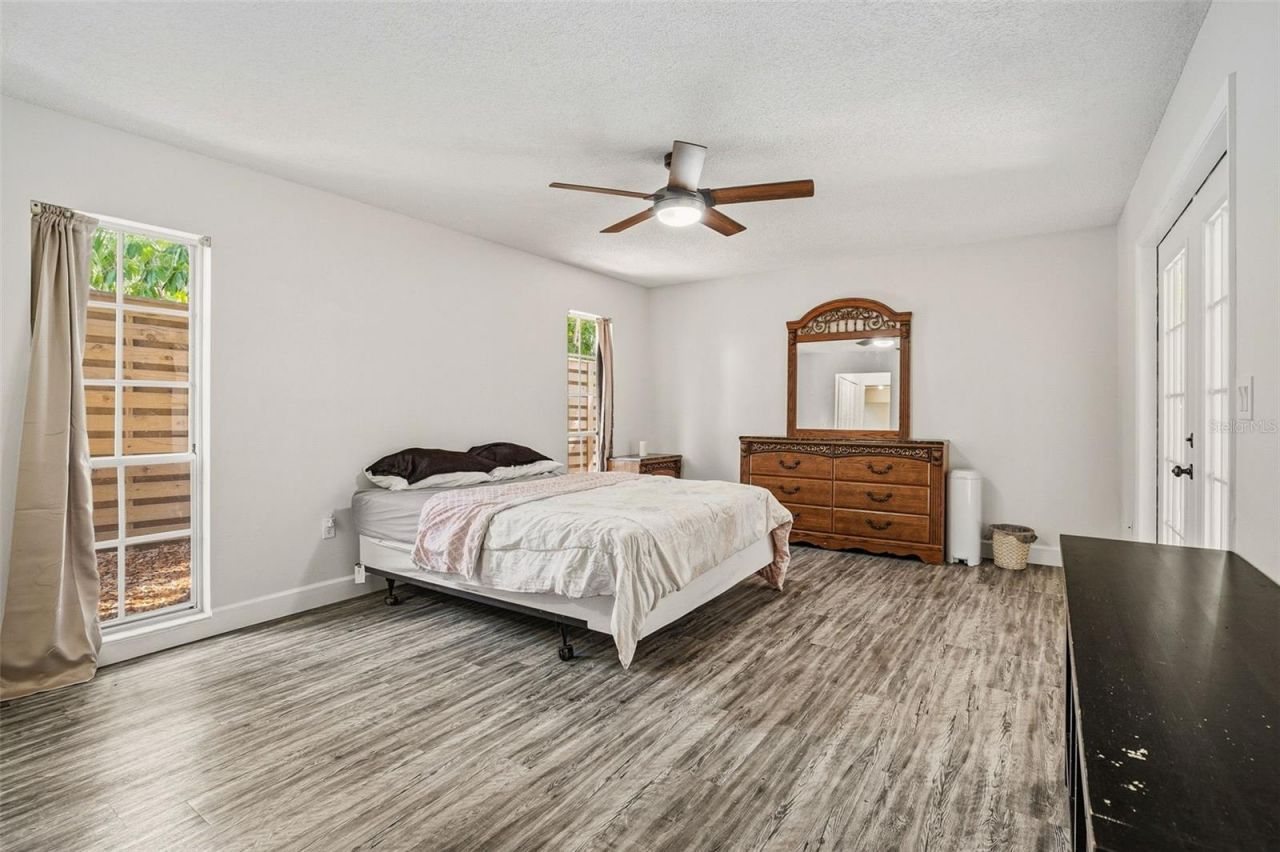 2749 Greendale Drive , Sarasota, FL 34232 Photo
