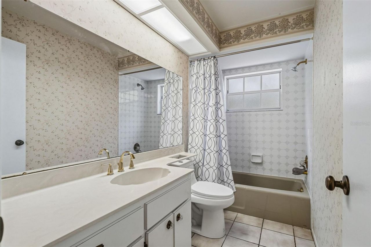 2749 Greendale Drive , Sarasota, FL 34232 Photo