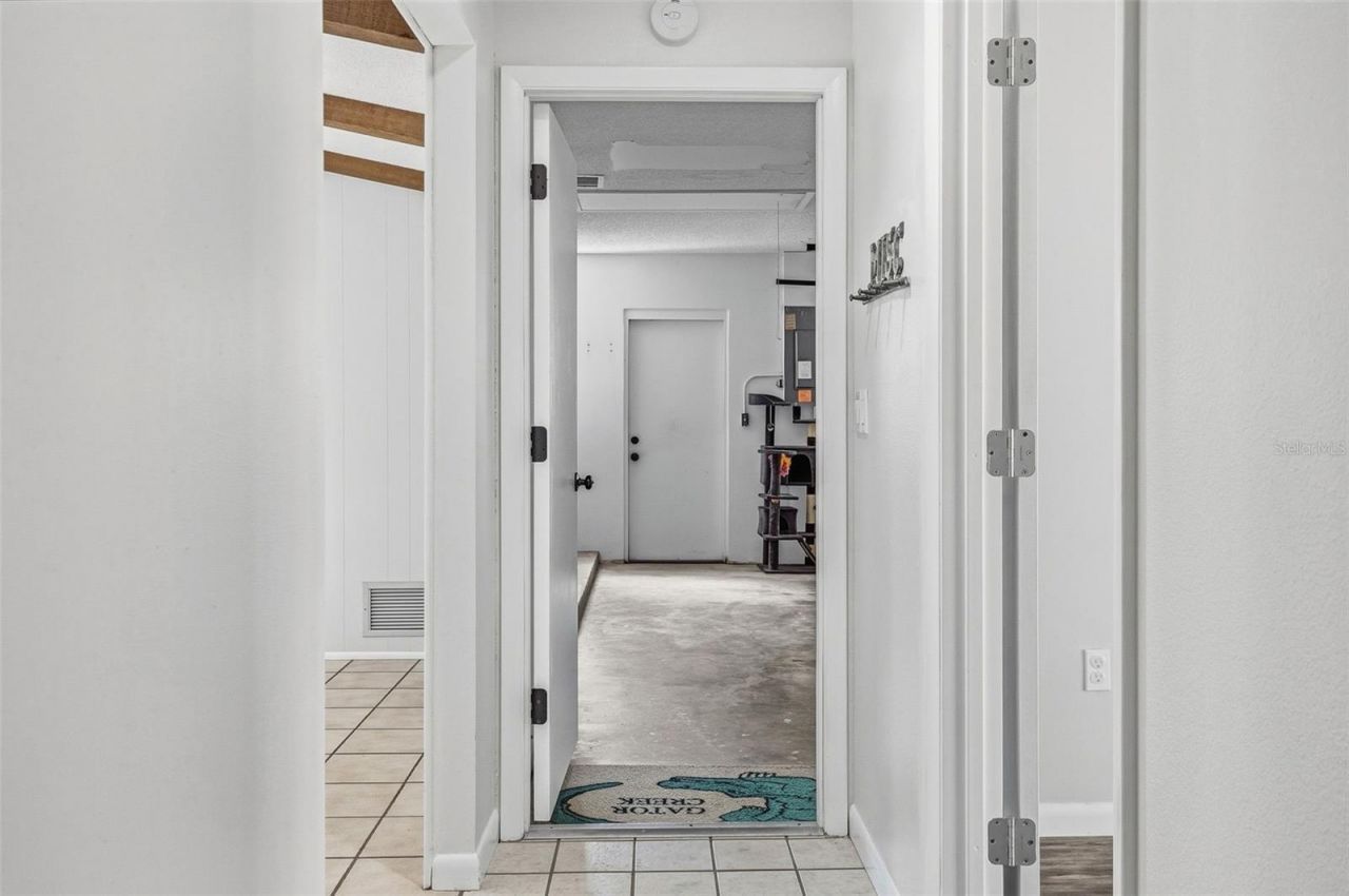 2749 Greendale Drive , Sarasota, FL 34232 Photo