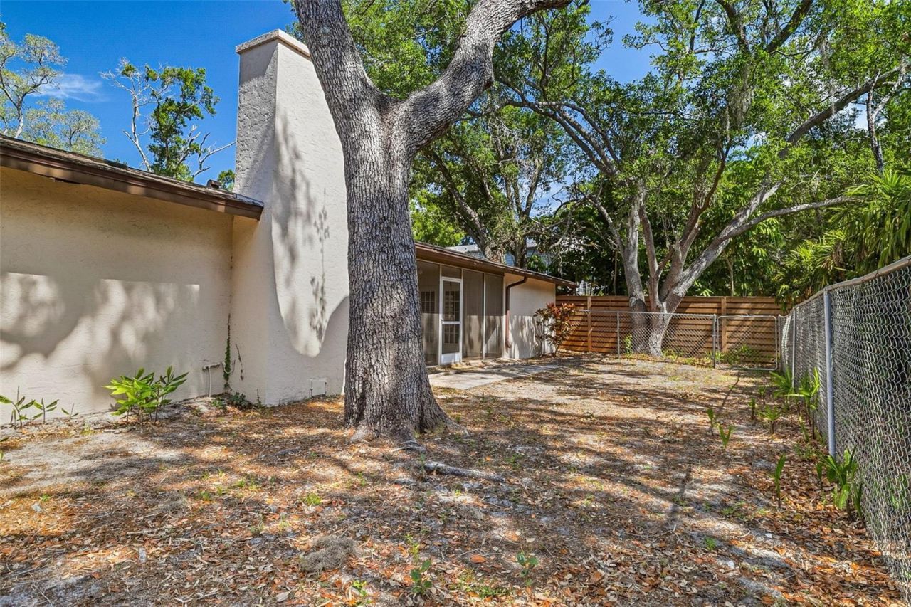 2749 Greendale Drive , Sarasota, FL 34232 Photo