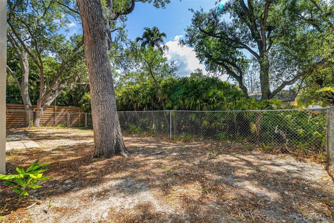 2749 Greendale Drive , Sarasota, FL 34232 Photo