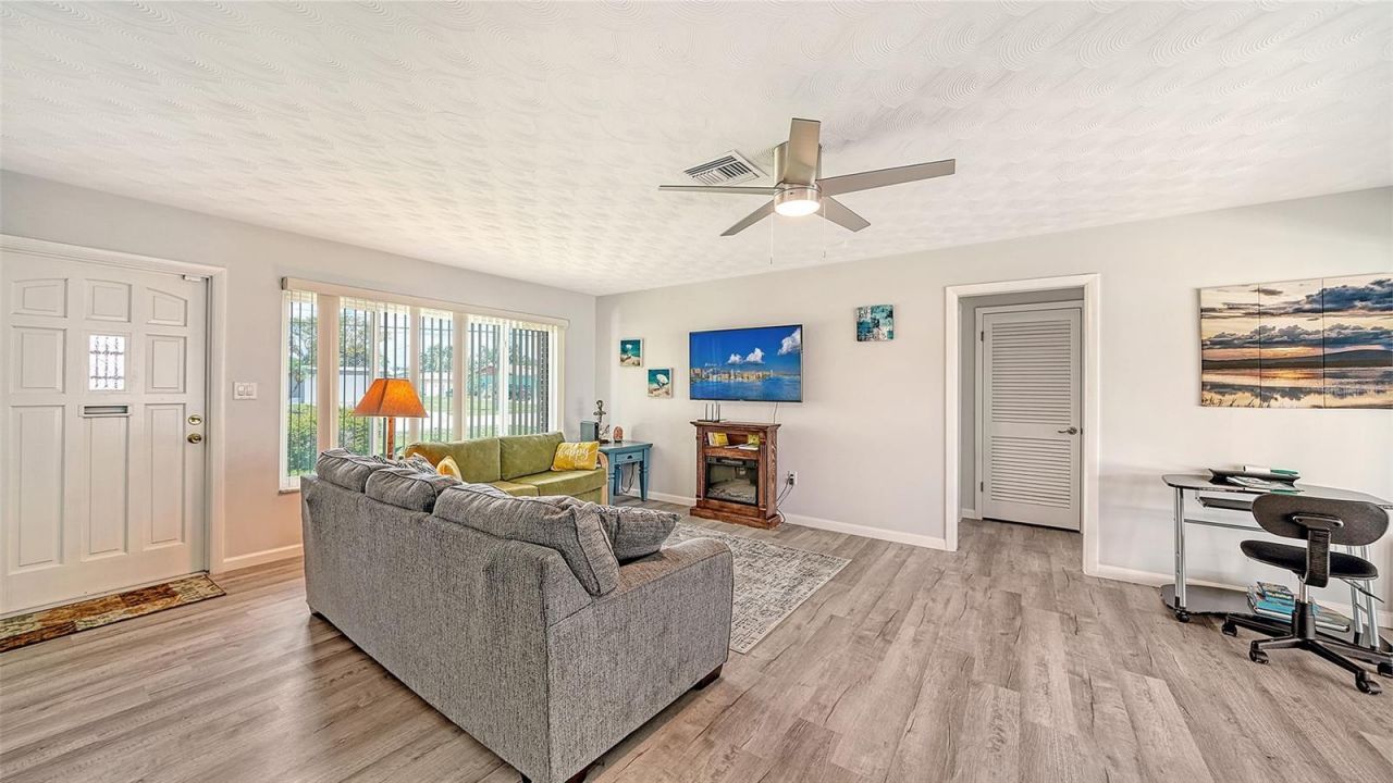 22201 Olean Boulevard , Port Charlotte, FL 33952 Photo