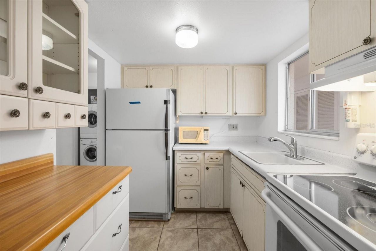 2326 Canal Drive , Unit G25, Bradenton, FL 34207 Photo