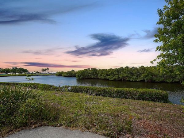3810 JOYCE DRIVE , BRADENTON, FL 34208