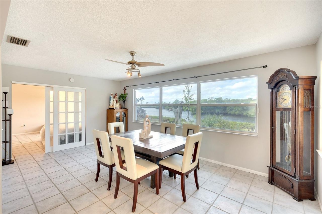 3810 Joyce Drive , Bradenton, FL 34208 Photo