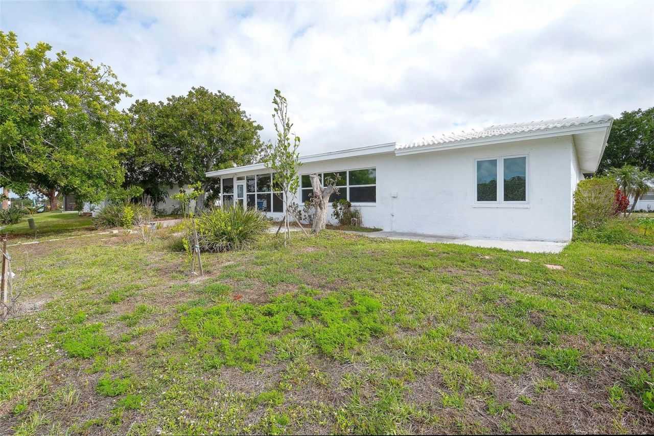 3810 Joyce Drive , Bradenton, FL 34208 Photo