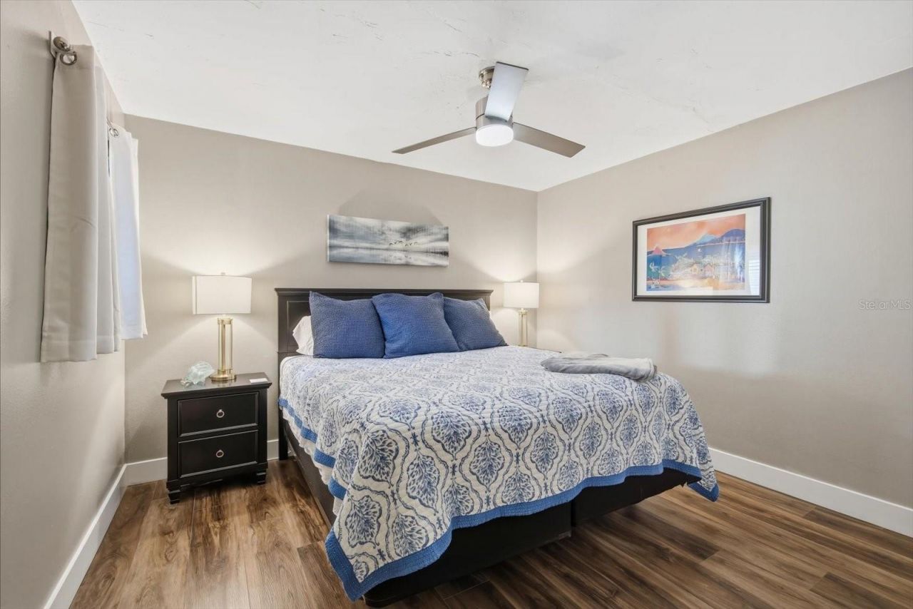 3705 E Bay Drive, Unit 117, Holmes Beach, FL 34217 Photo