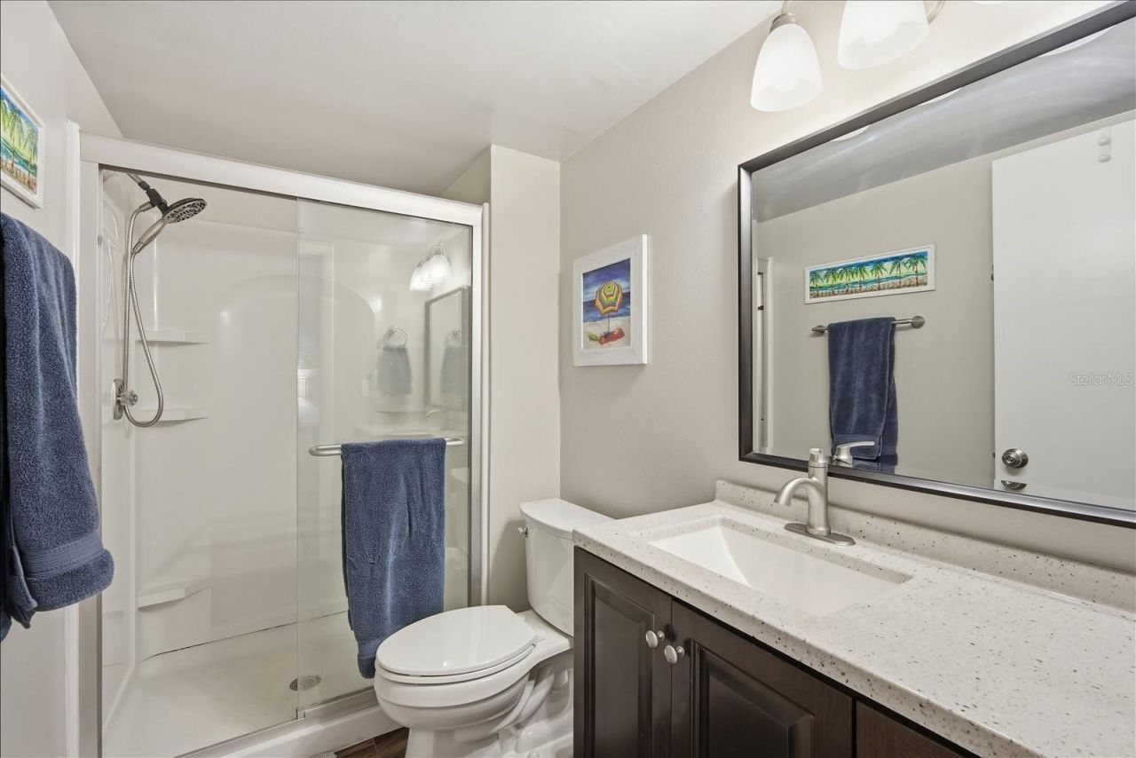 3705 E Bay Drive, Unit 117, Holmes Beach, FL 34217 Photo