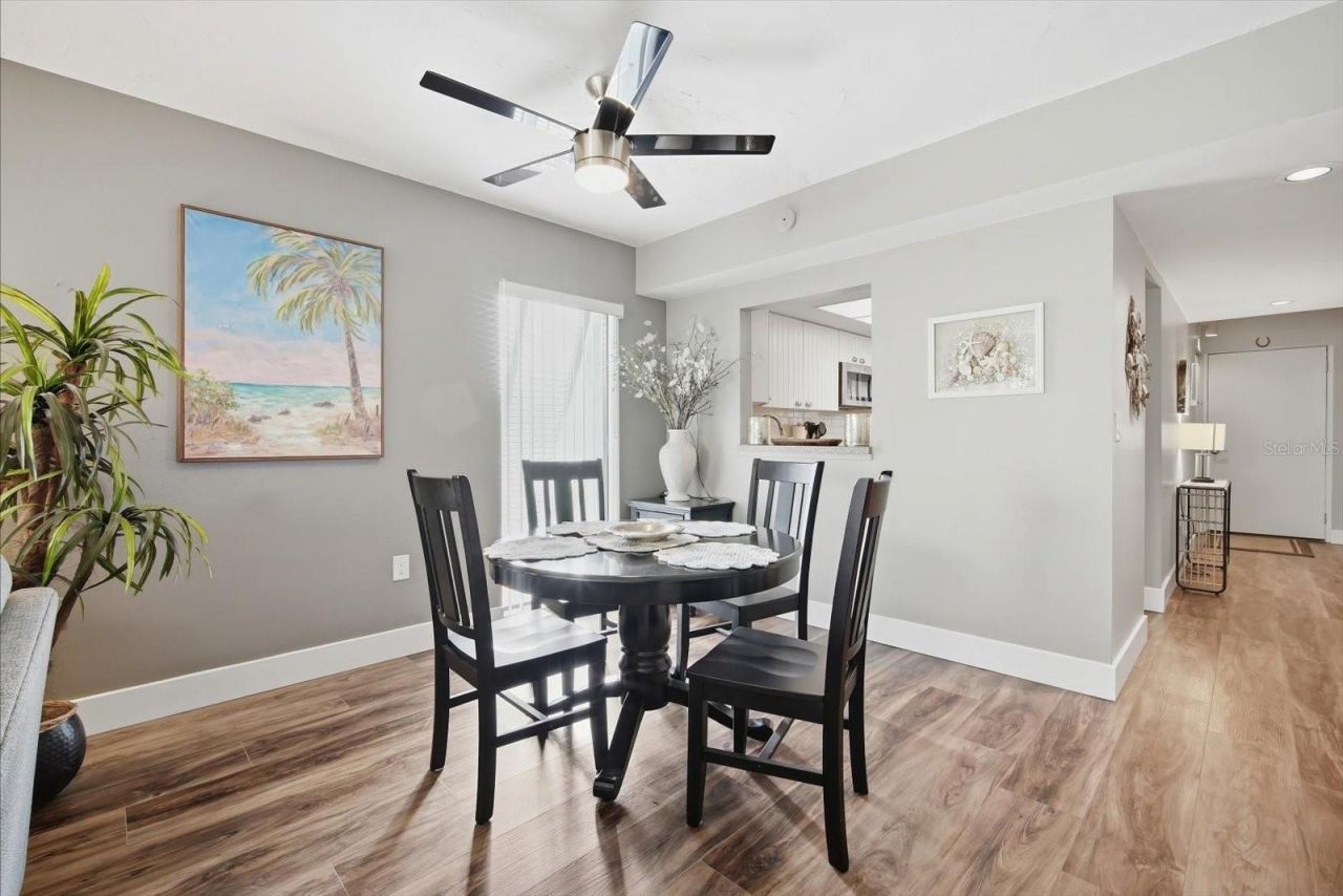 3705 E Bay Drive, Unit 117, Holmes Beach, FL 34217 Photo
