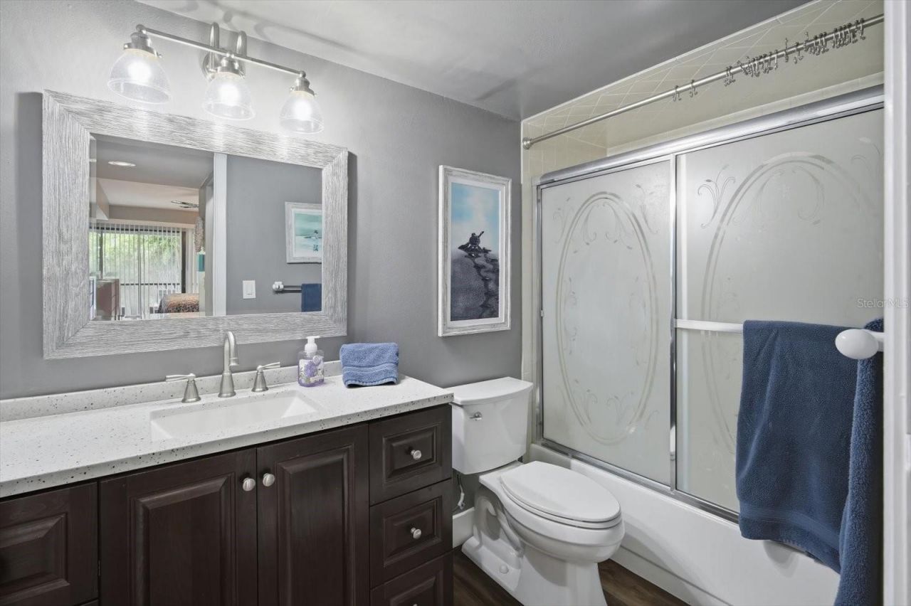 3705 E Bay Drive, Unit 117, Holmes Beach, FL 34217 Photo