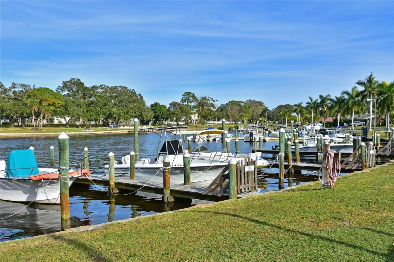 3705 E Bay Drive, Unit 117, Holmes Beach, FL 34217 Photo