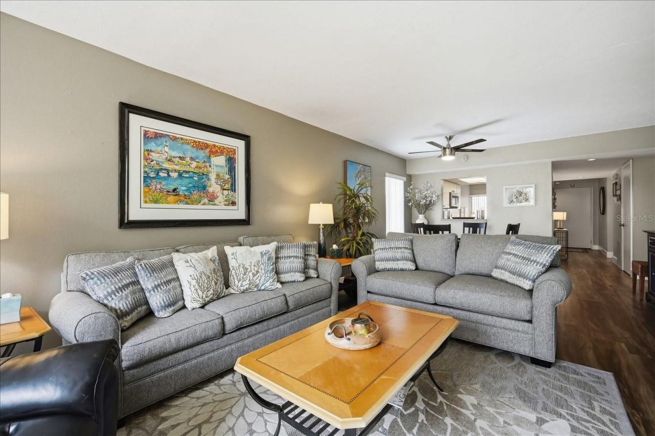 3705 E Bay Drive, Unit 117, Holmes Beach, FL 34217 Photo
