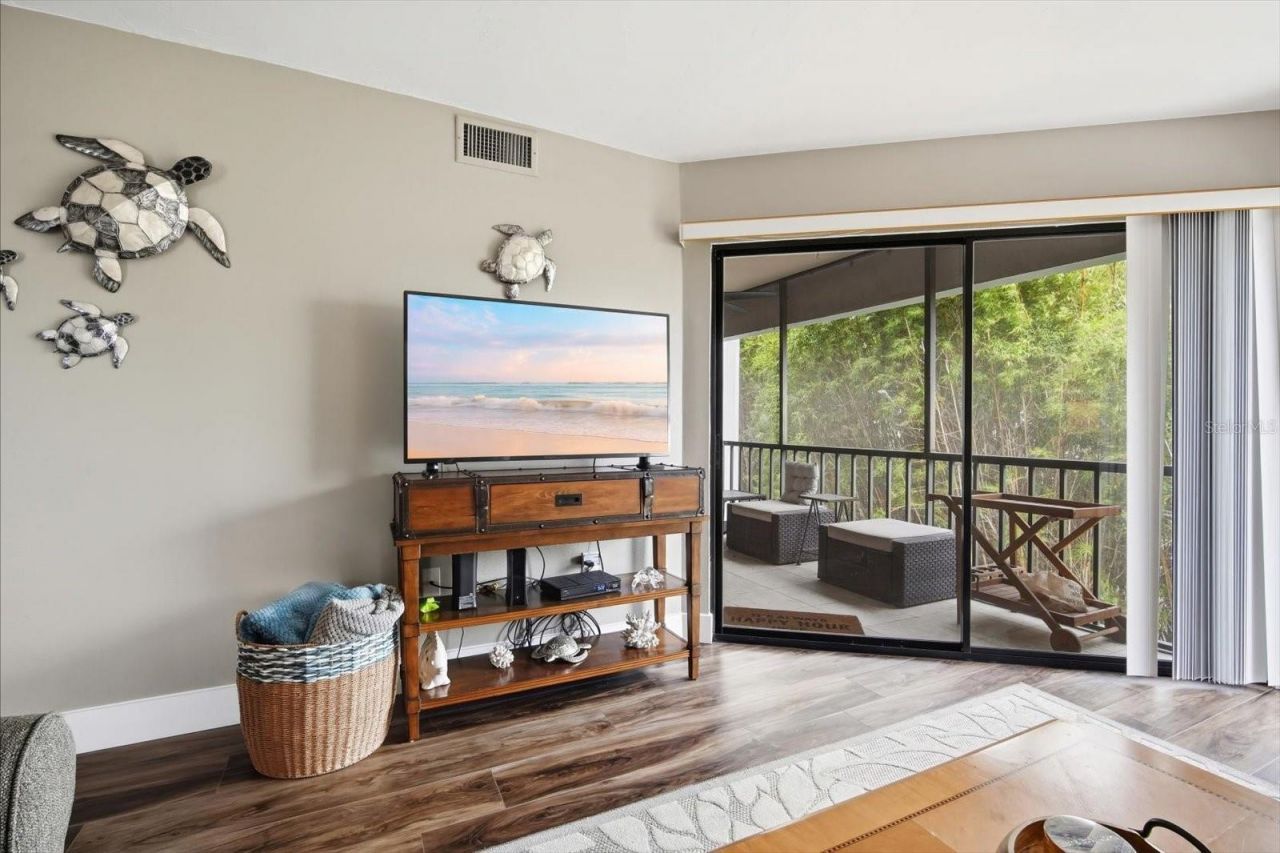3705 E Bay Drive, Unit 117, Holmes Beach, FL 34217 Photo