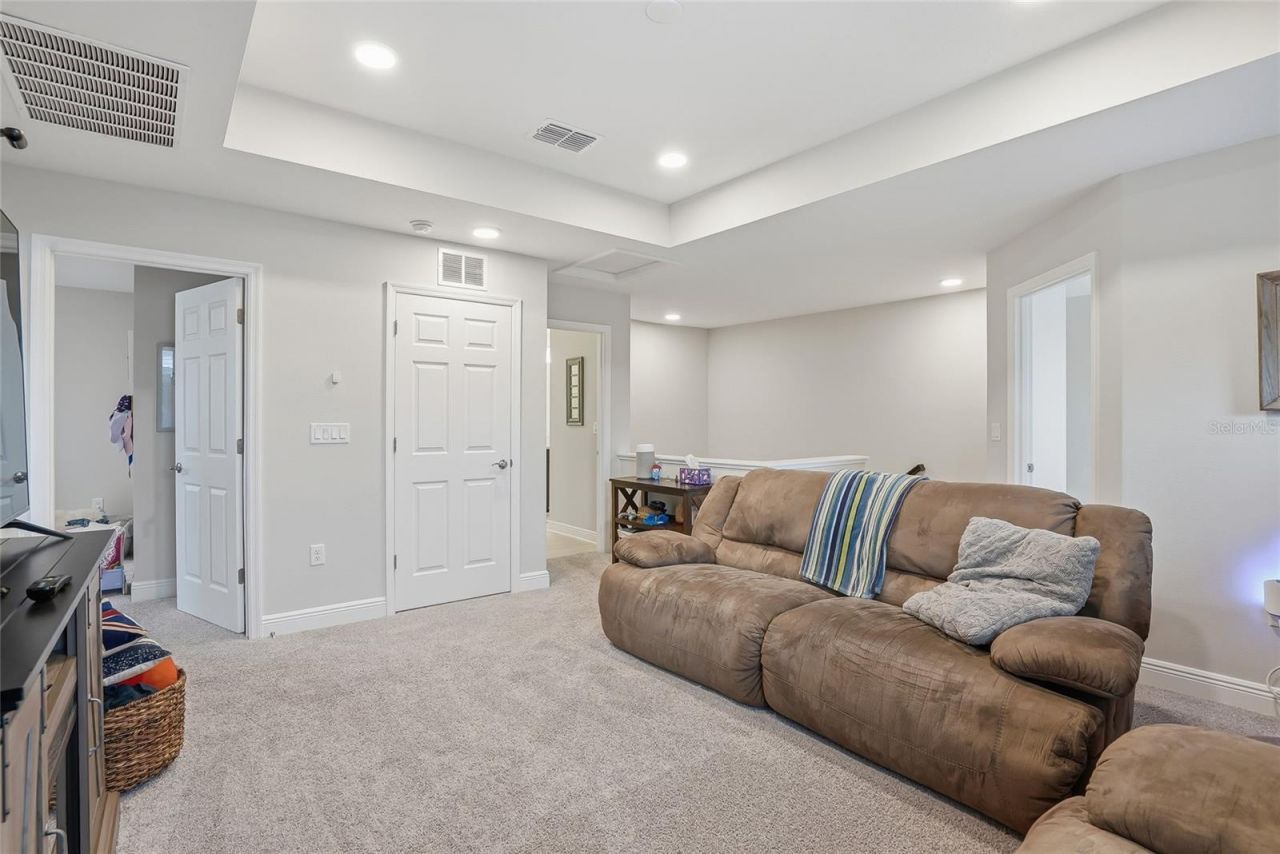 7284 Notched Pine Bend , Wesley Chapel, FL 33545 Photo