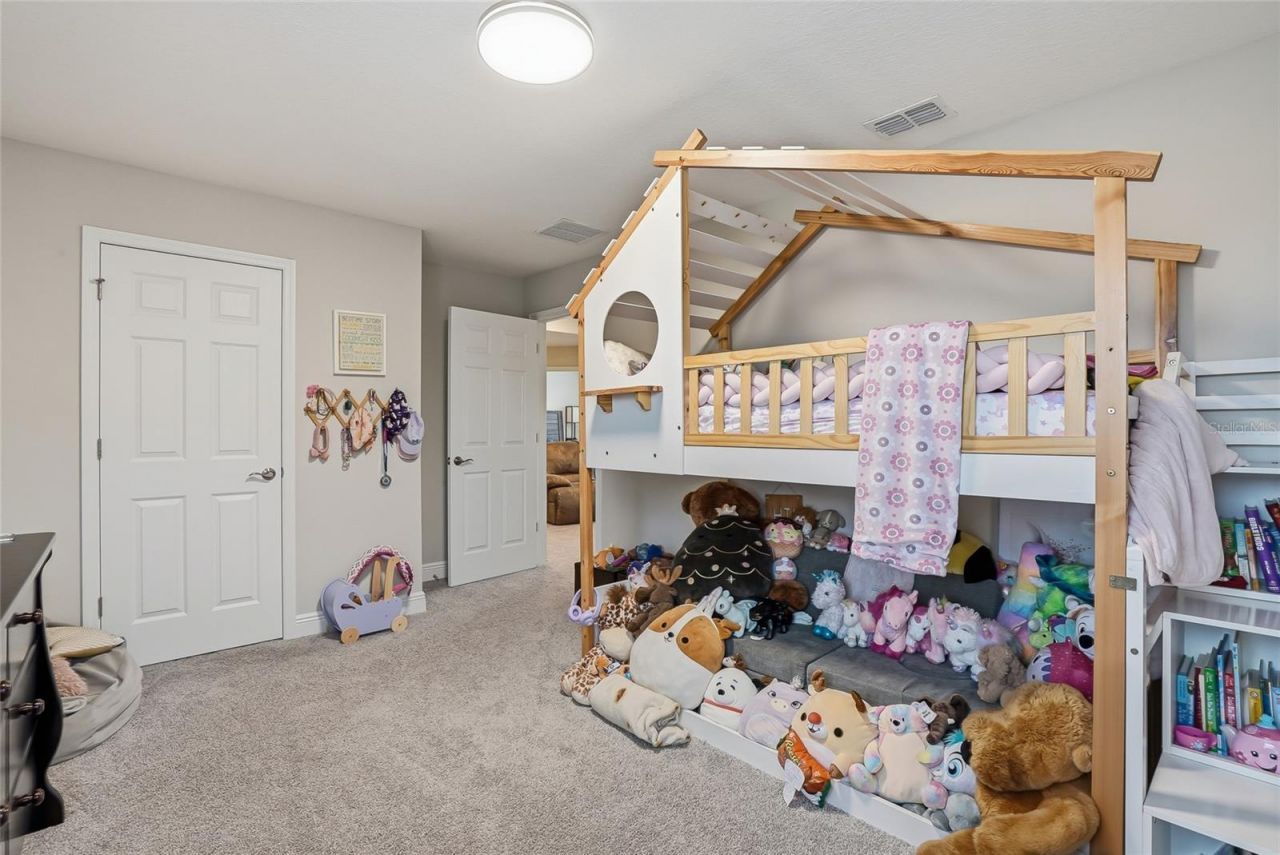 7284 Notched Pine Bend , Wesley Chapel, FL 33545 Photo