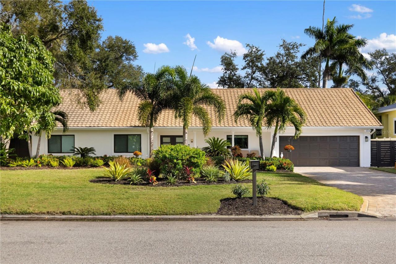 3727 Tangier Terrace, Sarasota, FL 34239 Main Photo