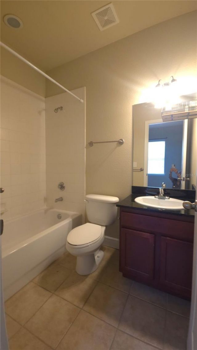 2954 SW 35th Place , Unit 58, Gainesville, FL 32608 Photo