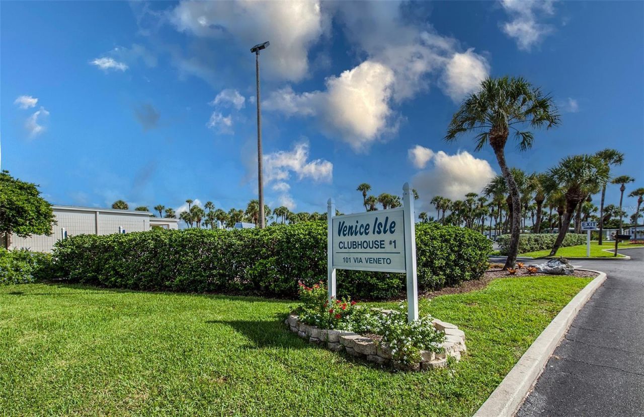 878 Jolanda Circle , Venice, FL 34285 Photo
