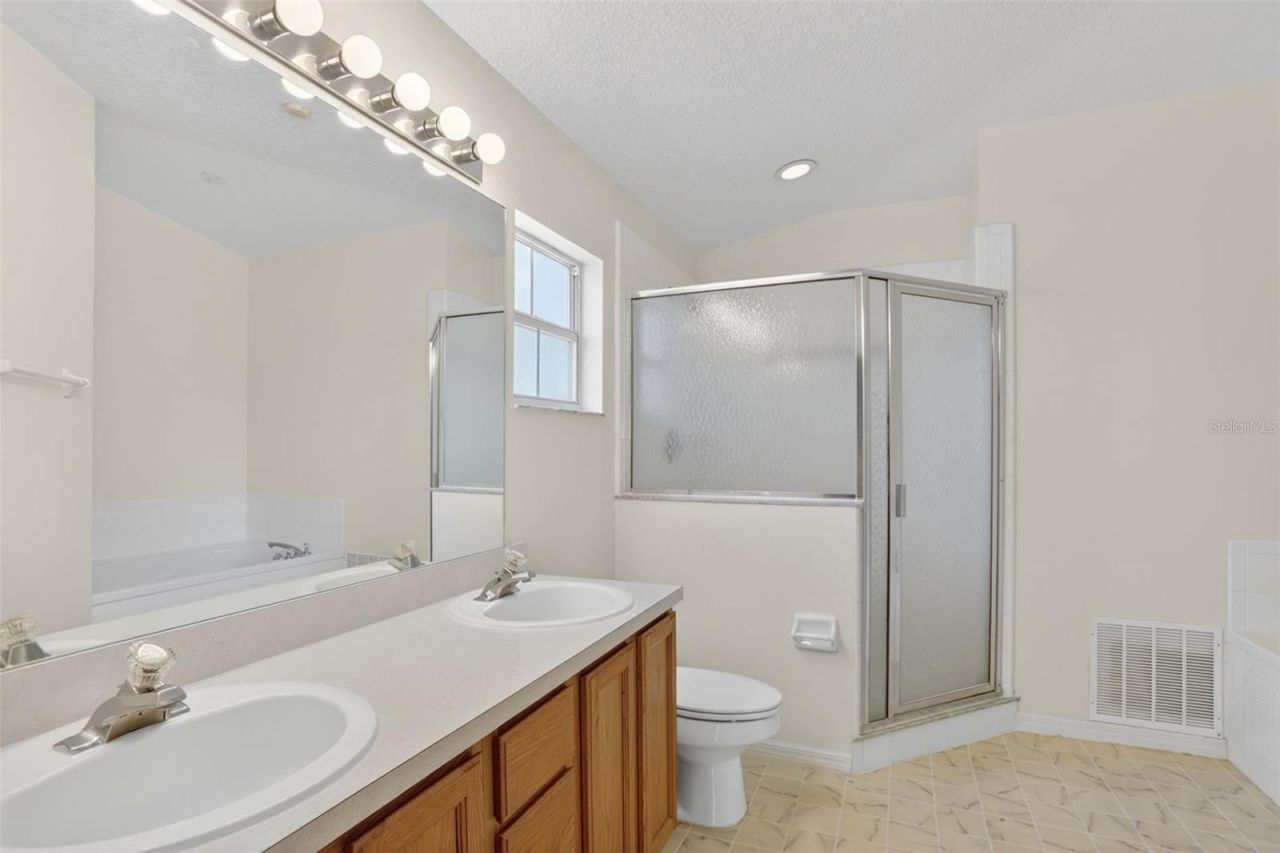 899 S Thacker Avenue , Kissimmee, FL 34741 Photo