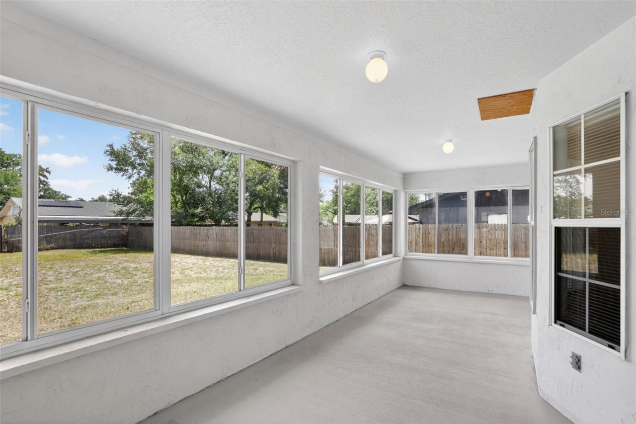 899 S Thacker Avenue , Kissimmee, FL 34741 Photo