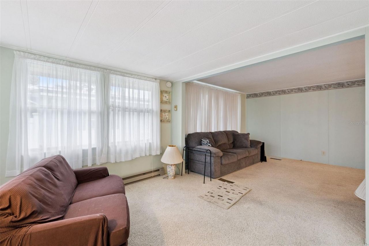 102 Parkland Drive , Eustis, FL 32726 Photo
