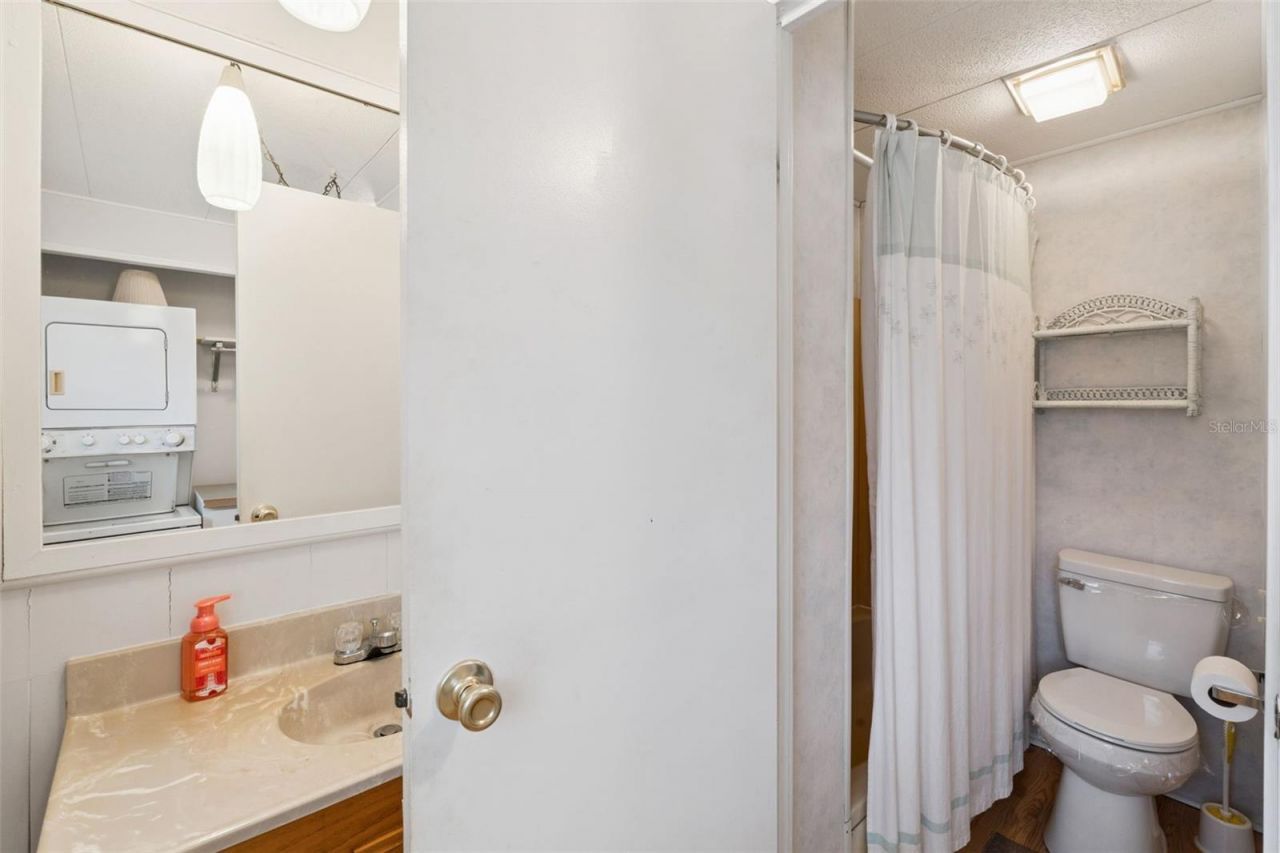 102 Parkland Drive , Eustis, FL 32726 Photo