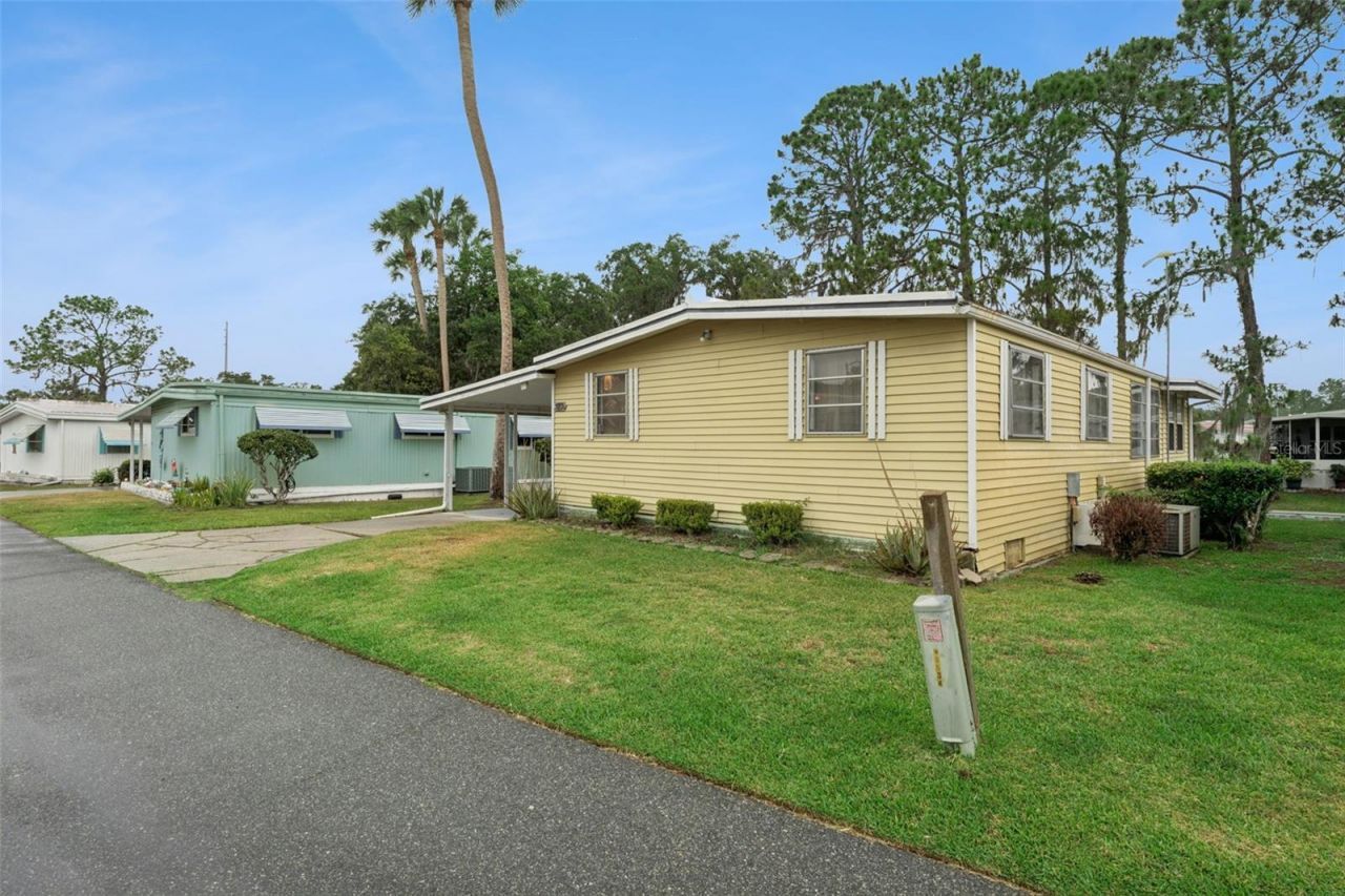 102 Parkland Drive , Eustis, FL 32726 Photo