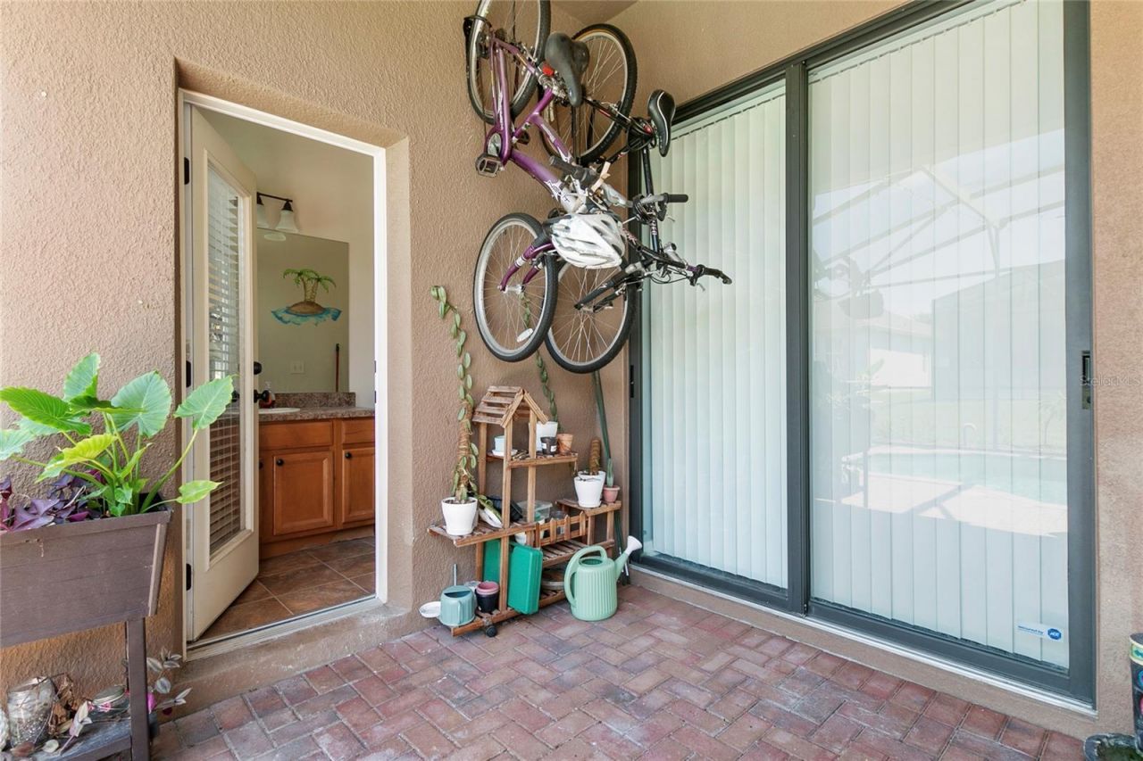 523 Lake Davenport Circle , Davenport, FL 33837 Photo
