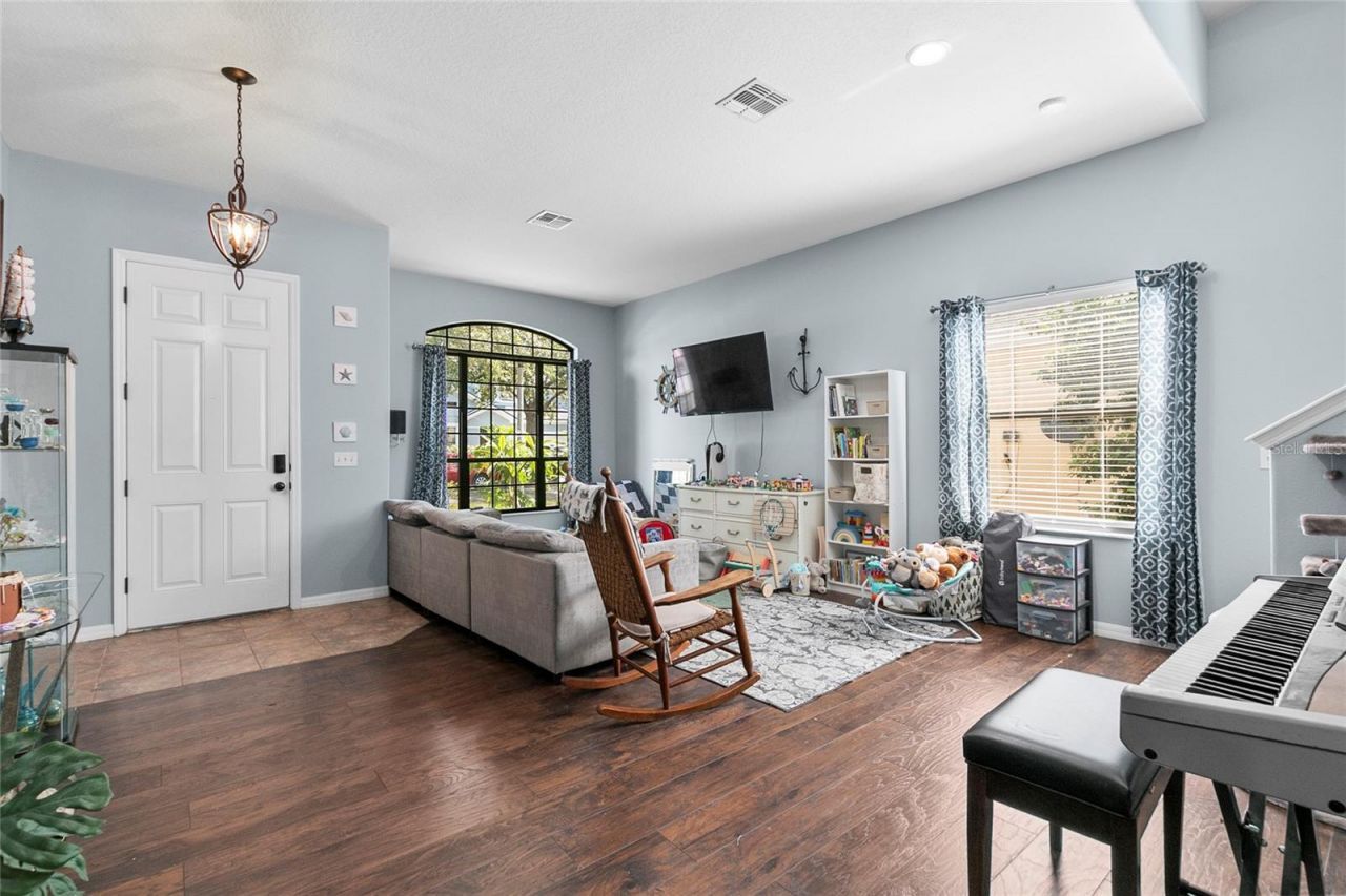 523 Lake Davenport Circle , Davenport, FL 33837 Photo
