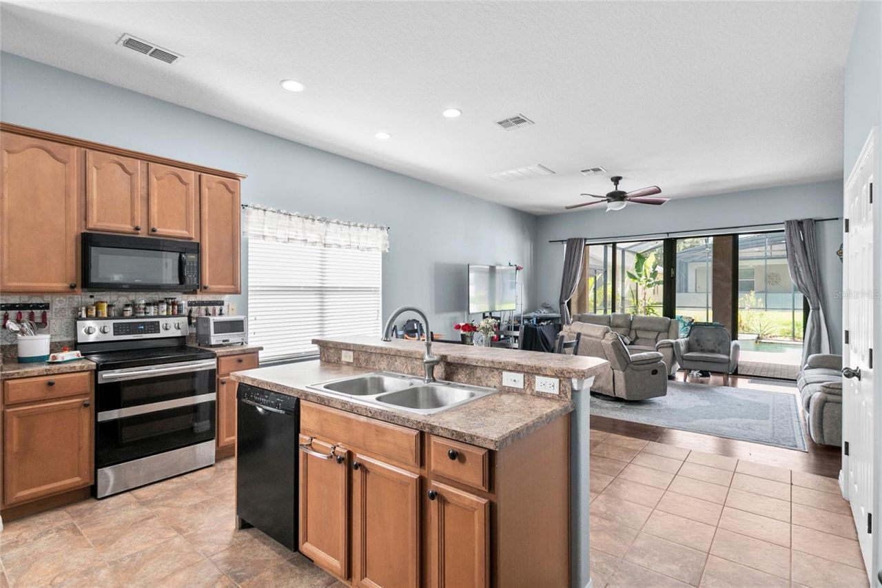 523 Lake Davenport Circle , Davenport, FL 33837 Photo