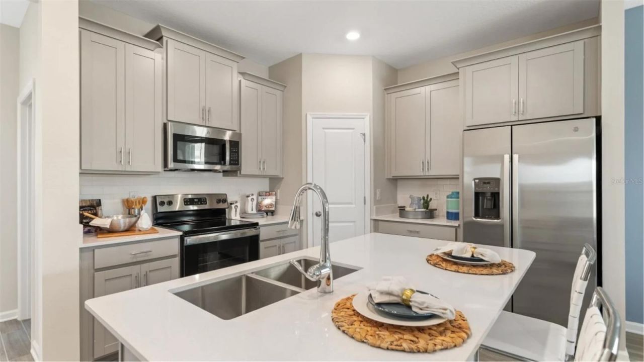 2401 Volunteer Avenue , Kissimmee, FL 34744 Photo