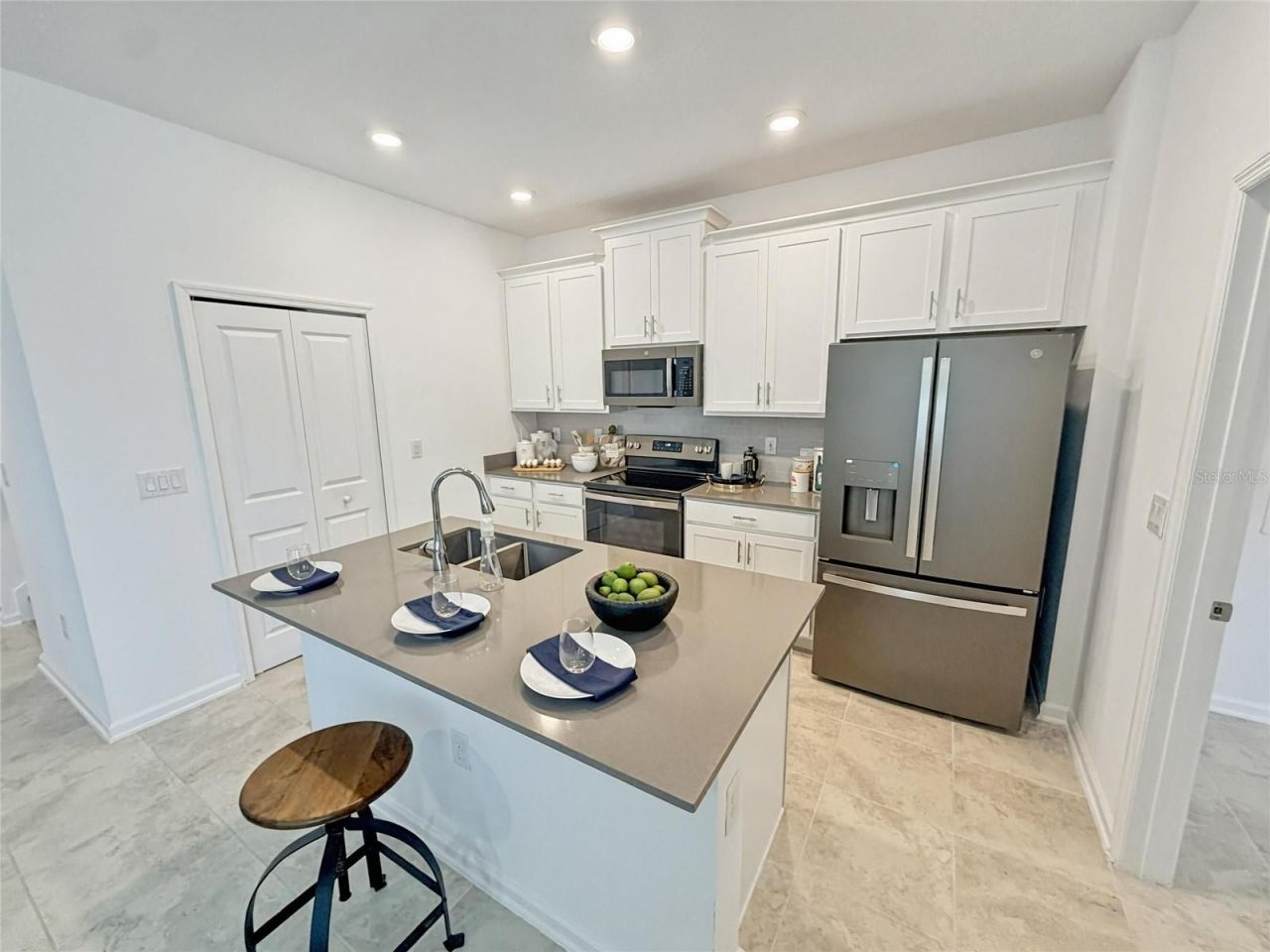 1692 Tohoqua Boulevard , Kissimmee, FL 34744 Photo