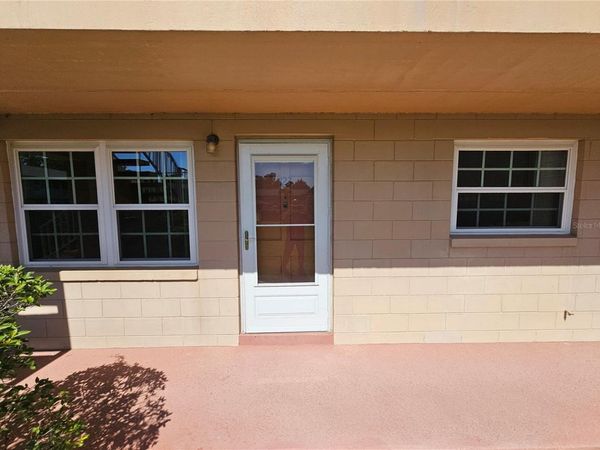 1100 E CAROLINE STREET , Unit 123, TAVARES, FL 32778